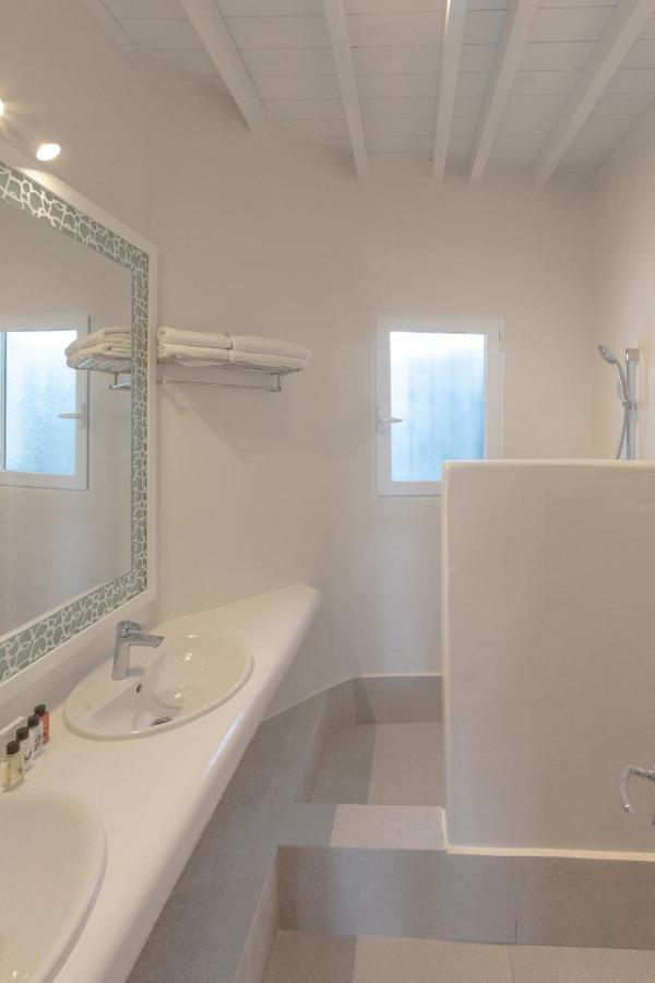 Corfostar Rooms Mykonos Town ภายนอก รูปภาพ